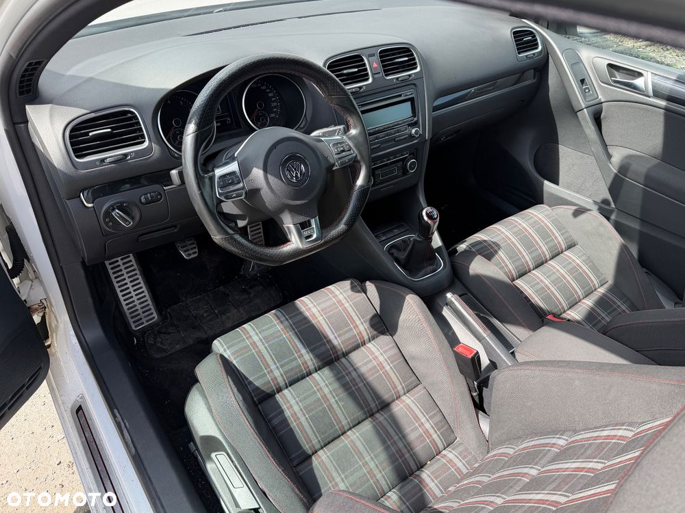 Volkswagen Golf 2.0 GTI - 15