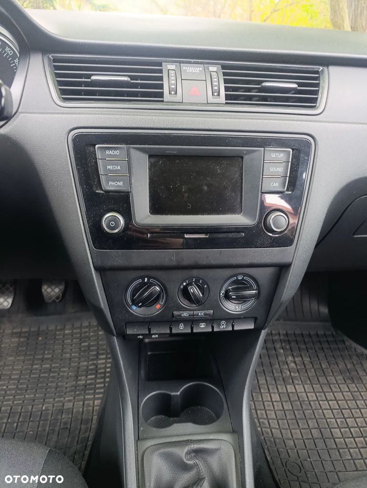 Skoda RAPID 1.2 TSI Ambition - 9