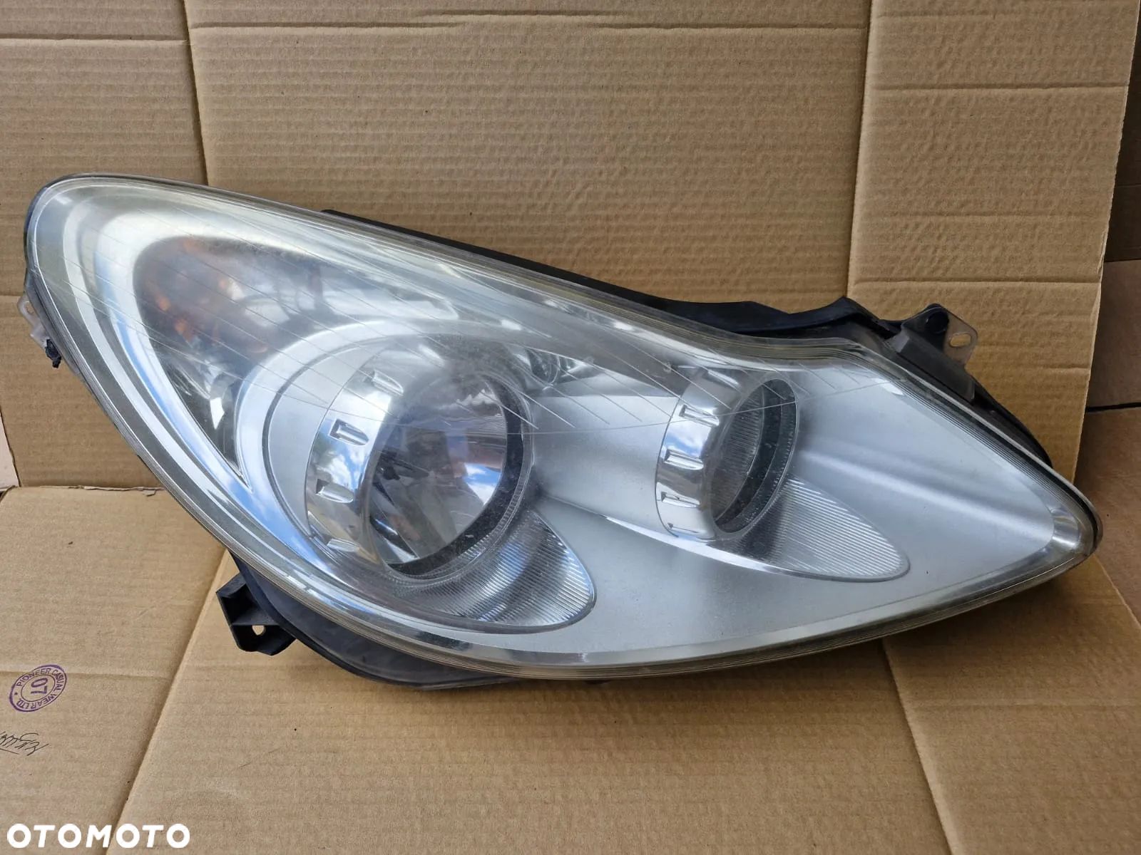 Lampa prawa przednia prawy przód Opel Corsa D EUROPA 13186382 - 1