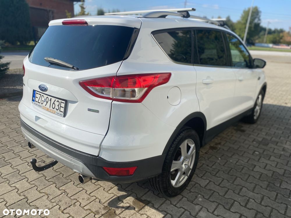 Ford Kuga 1.5 EcoBoost 2x4 Titanium - 10