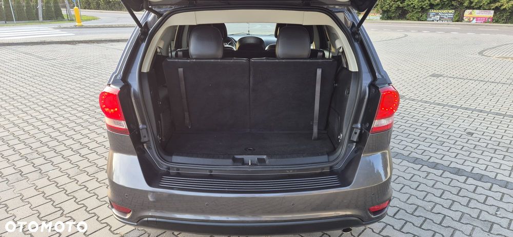 Fiat Freemont 2.0 Multijet 16V DPF Automatik Allrad Lounge - 17