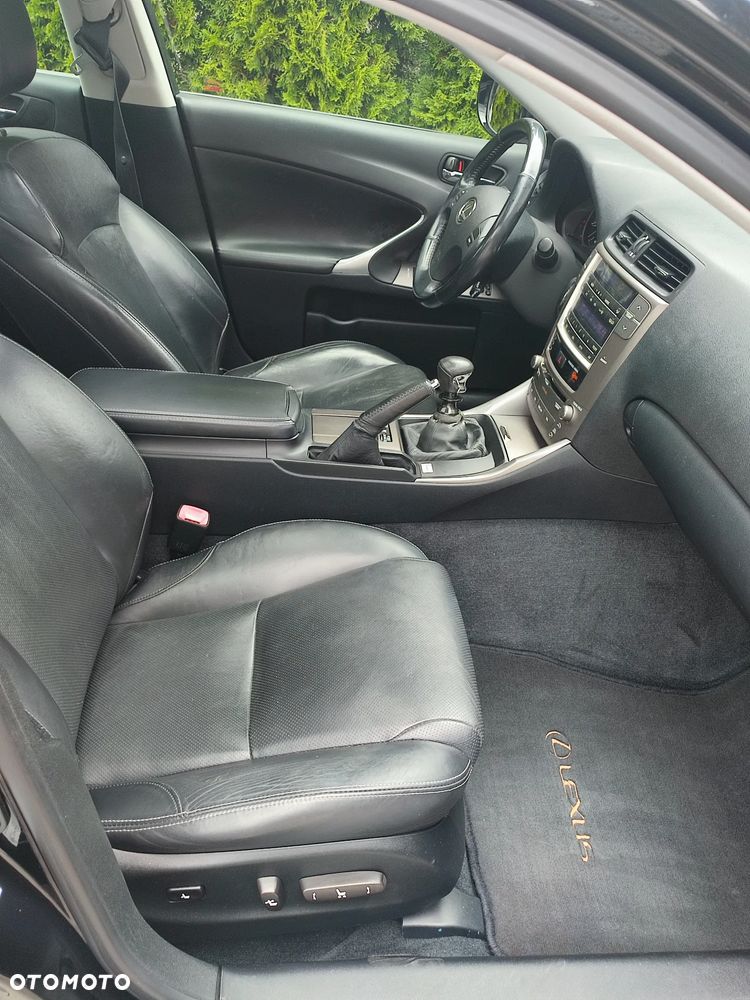 Lexus IS 220 D Comfort - 6