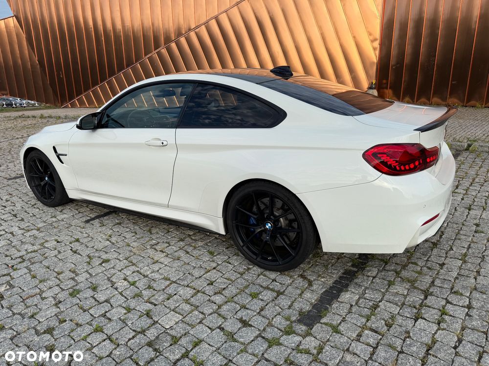 BMW M4 DKG - 32