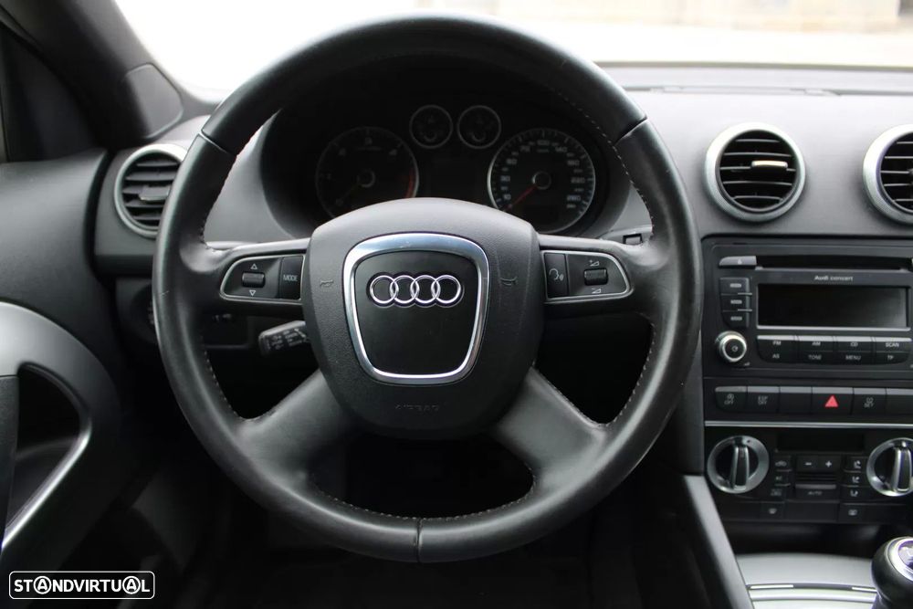 Audi A3 Cabrio 1.6 TDi Sport - 24