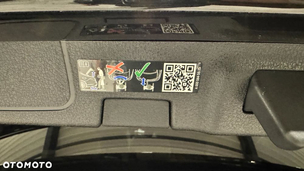 Mercedes-Benz Klasa A 200 AMG Line 7G-DCT - 35