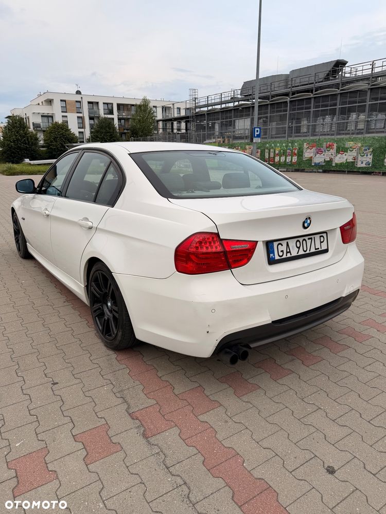 BMW Seria 3 318i - 10