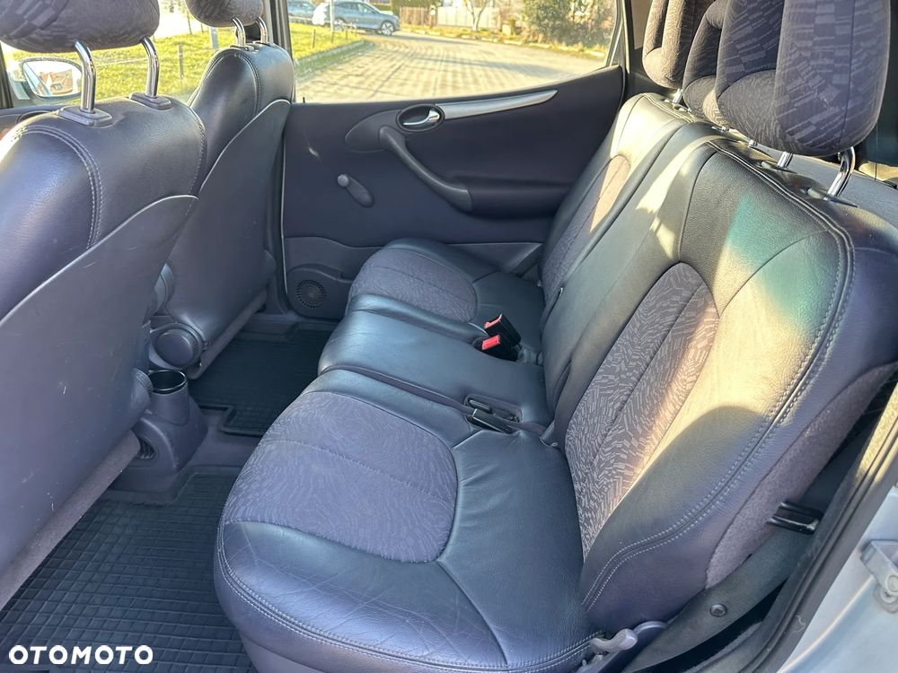 Mercedes-Benz Klasa A 160 L Avantgarde Piccadilly - 6