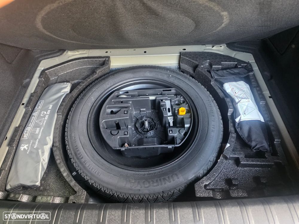 Peugeot 308 1.5 BlueHDi Style - 28