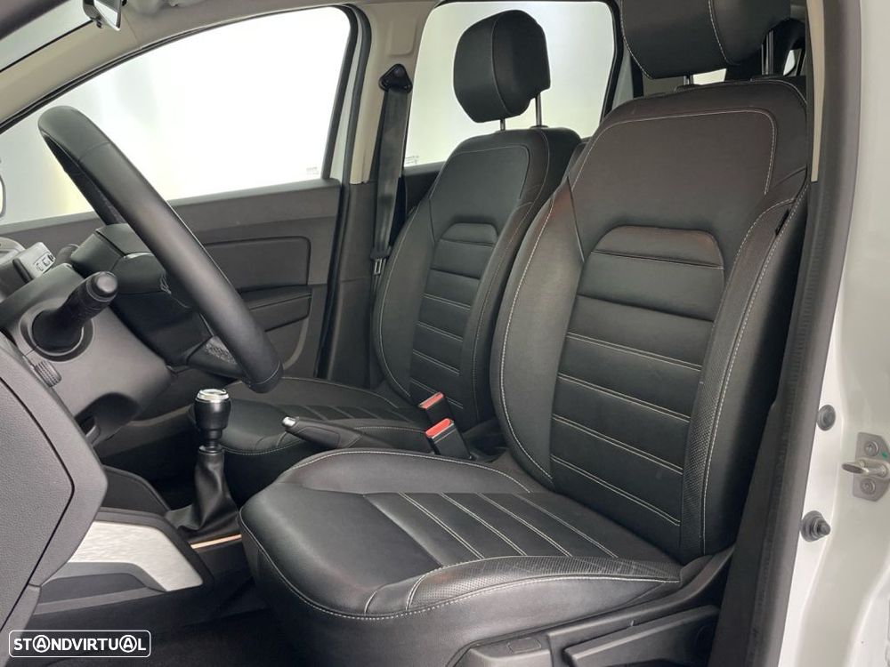 Dacia Duster 1.0 TCe Prestige - 16