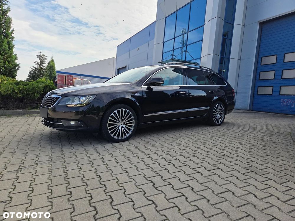 Skoda Superb Combi 3.6 V6 4x4 DSG L&K - 2