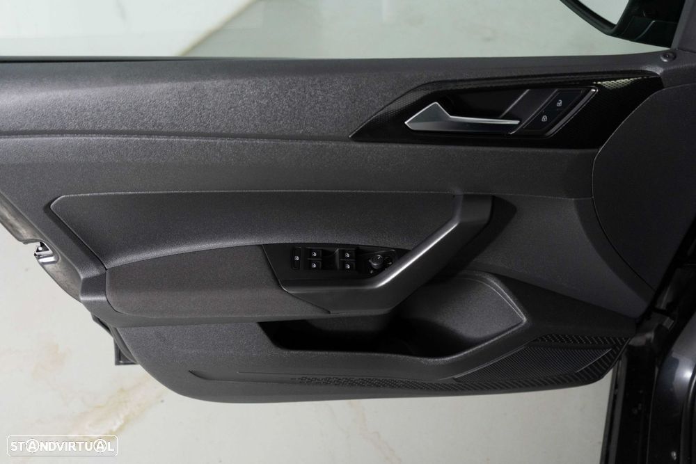 VW Polo 1.0 TSI Urban DSG - 20