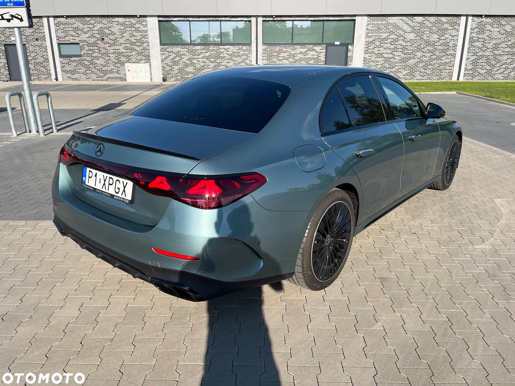 Mercedes-Benz Klasa E 200 AMG - 20