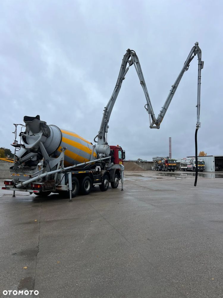 Mercedes-Benz 4146 - 7