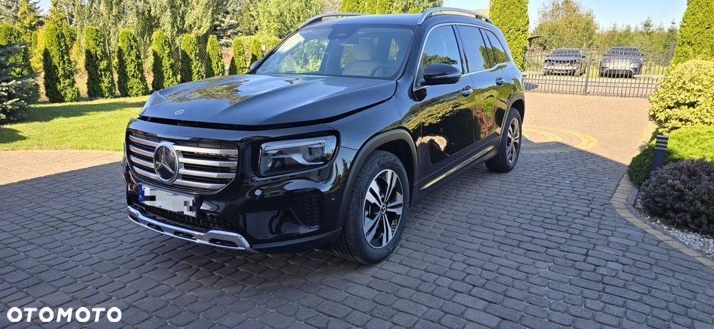 Mercedes-Benz GLB ver-250-4--matic-8g--dct
