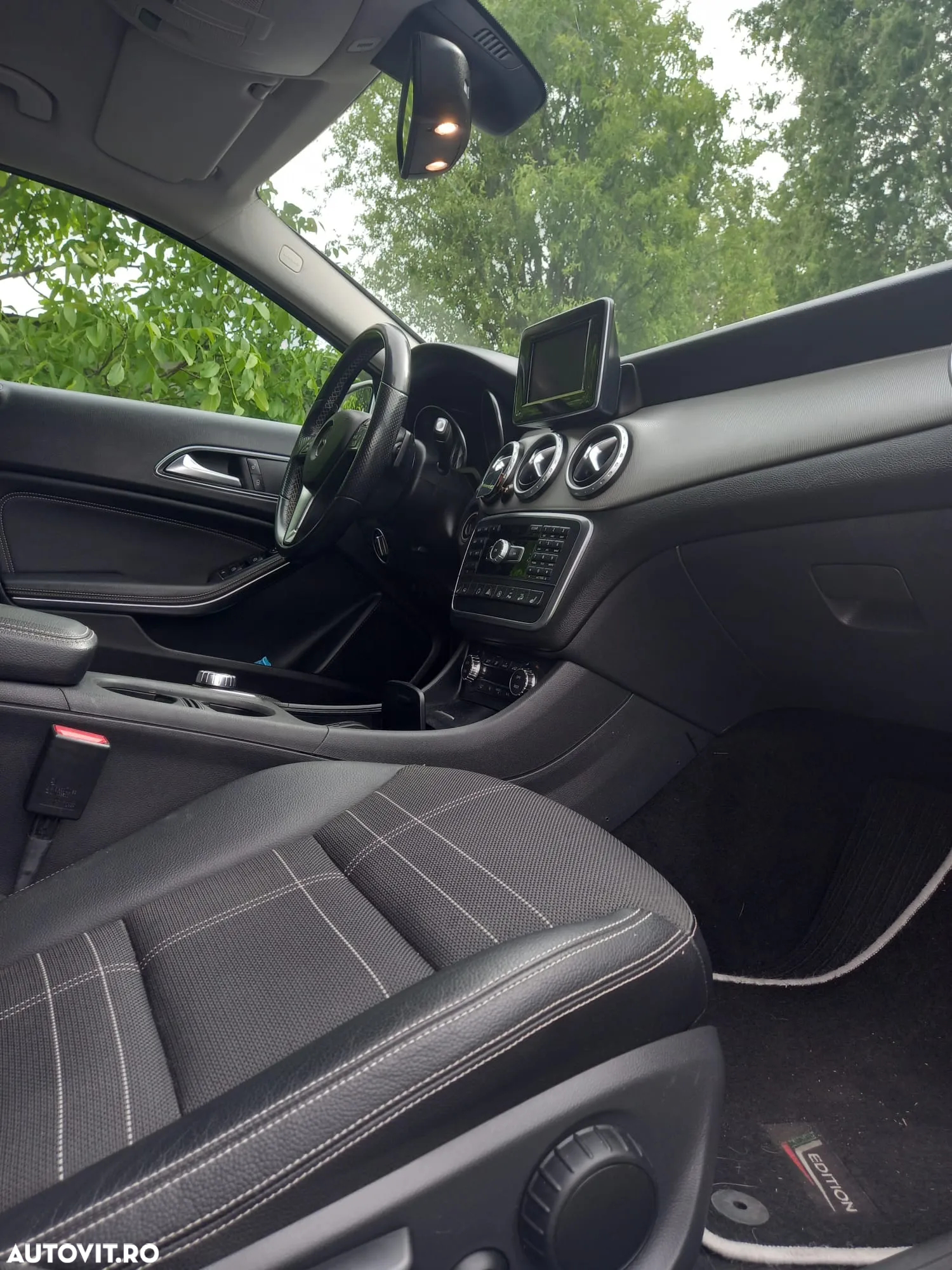 Mercedes-Benz GLA 200 d 4MATIC Aut. - 6