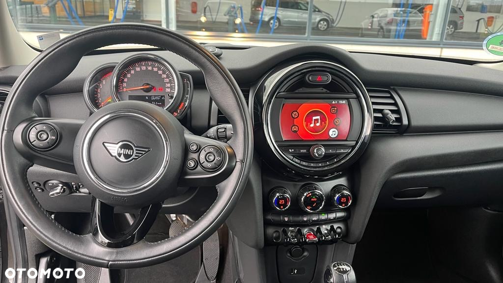 MINI ONE Standard - 11