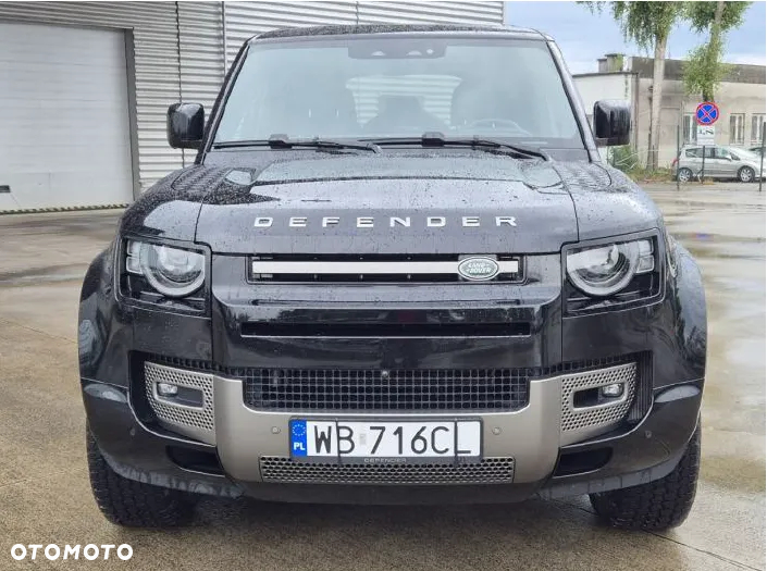 Land Rover Defender - 4