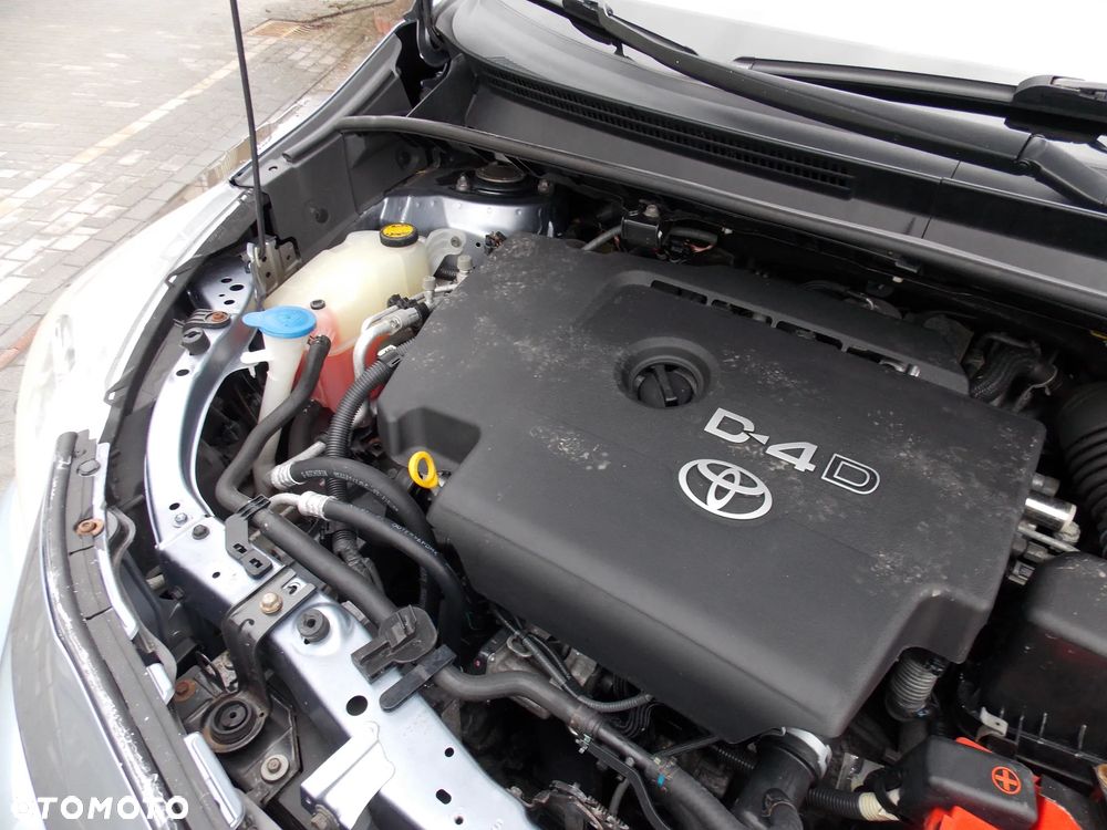 Toyota Verso 2.0 D-4D Sol plus - 29