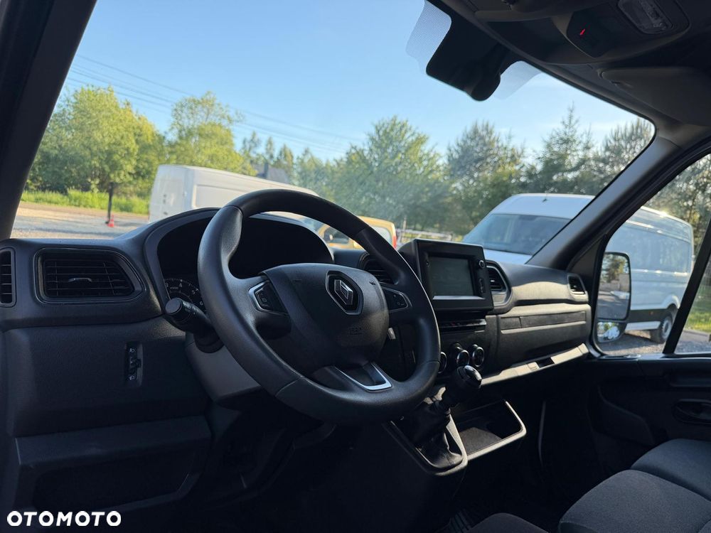Renault Master / L3H2 / 2.3D / 135KM / Najbogatsza wersja / FV 23% / L3 H2 - 8