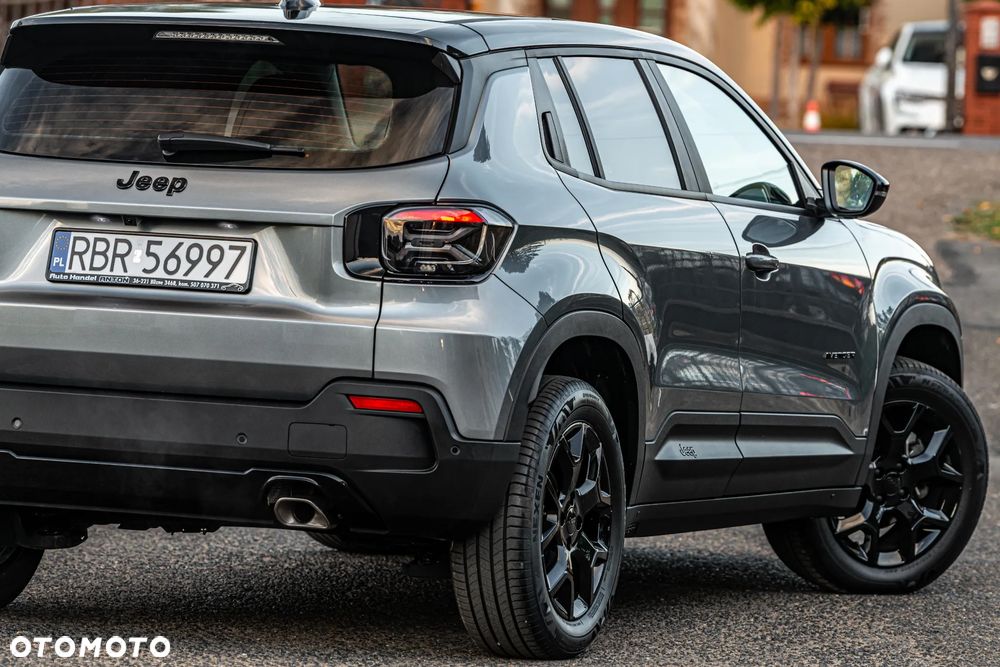 Jeep Avenger 1.2 GSE T3 Turbo-Benzin GDI Longitude - 18