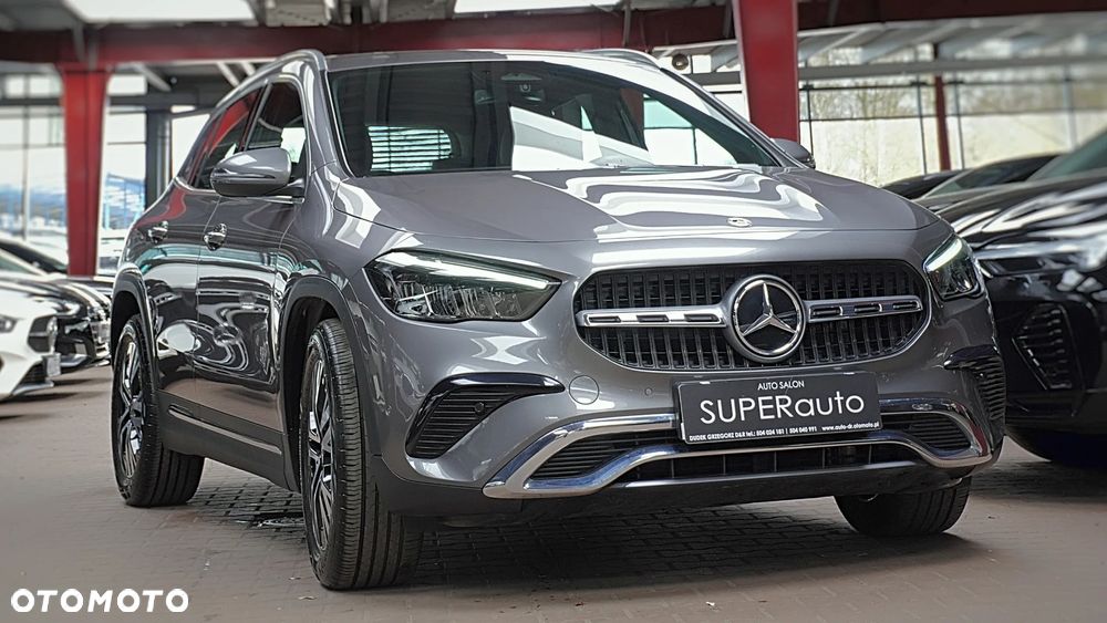 Mercedes-Benz GLA 200 - 3