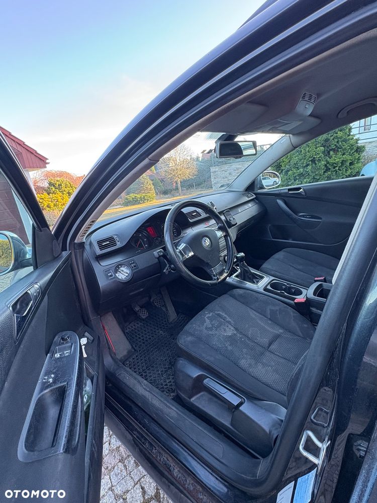 Volkswagen Passat 1.9 TDI DPF Trendline - 11