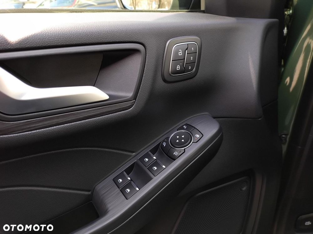 Ford Kuga 2.5P PHEV FWD Active X eCVT - 29