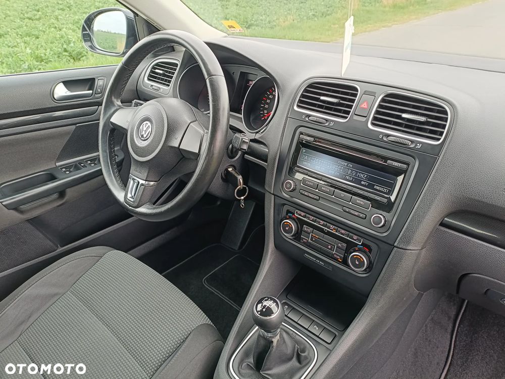 Volkswagen Golf 1.6 TDI DPF Comfortline - 12