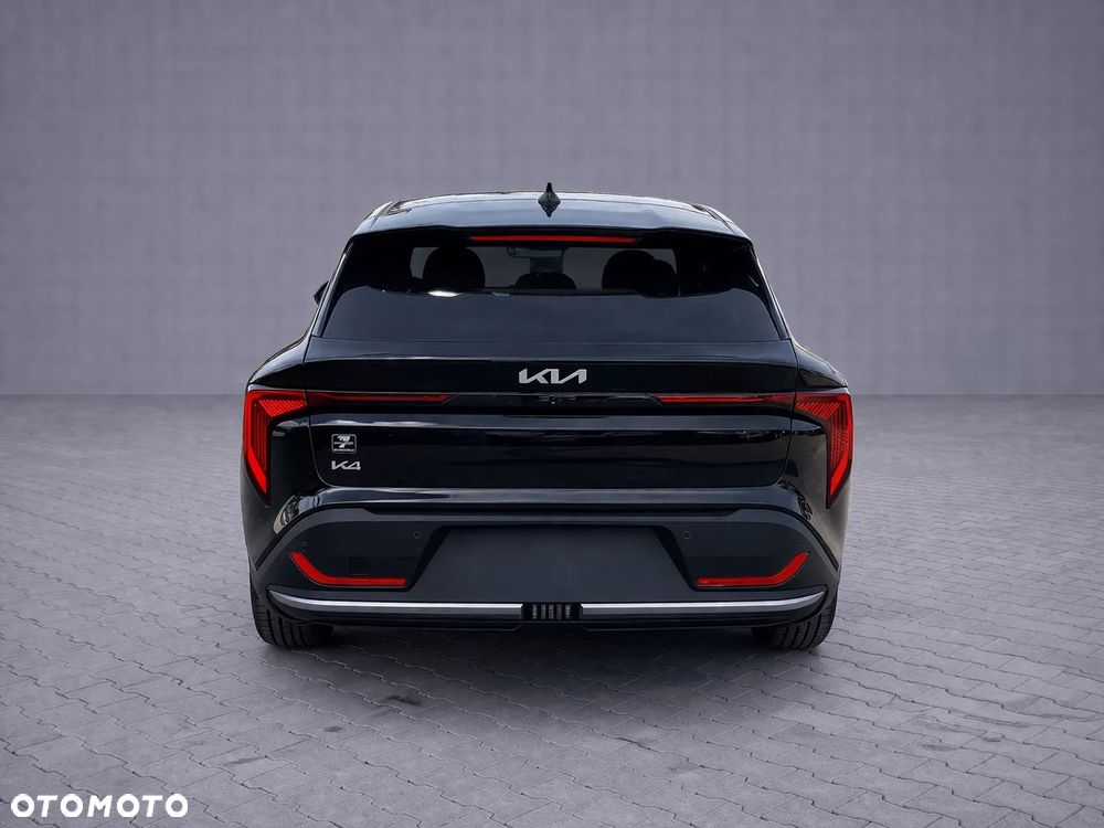 Kia K4 - 5