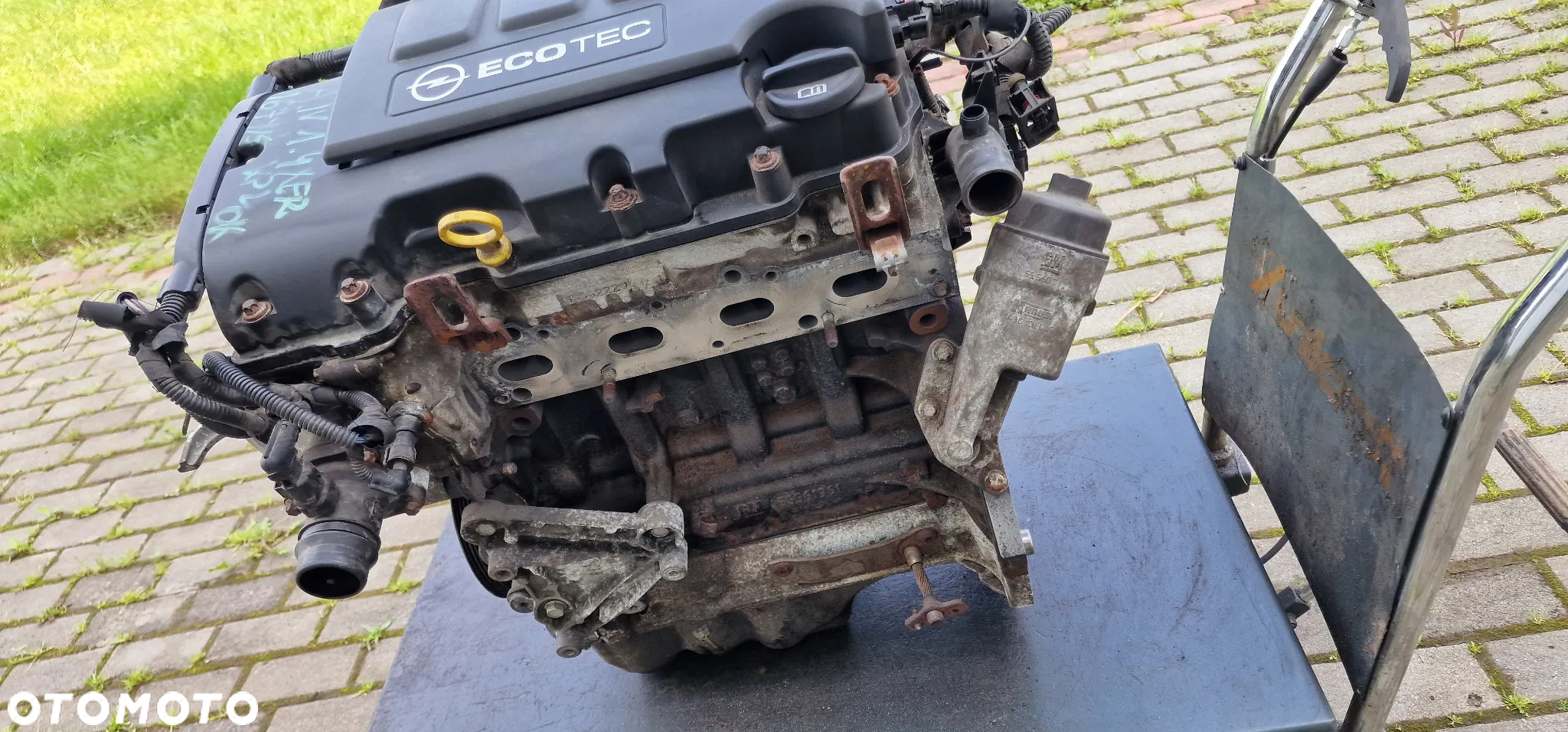 SILNIK  A14XER OPEL ASTRA IV J - 7