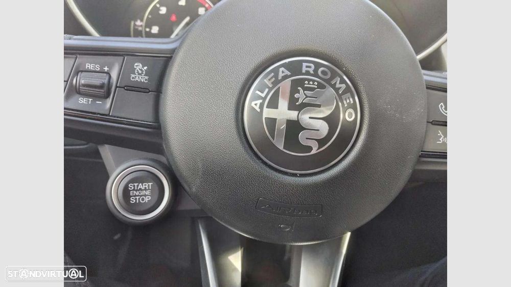 Alfa Romeo Giulia 2.2 D Super AT8 - 12