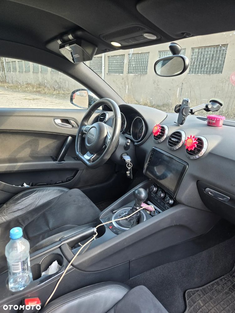 Audi TT Coupé - 8
