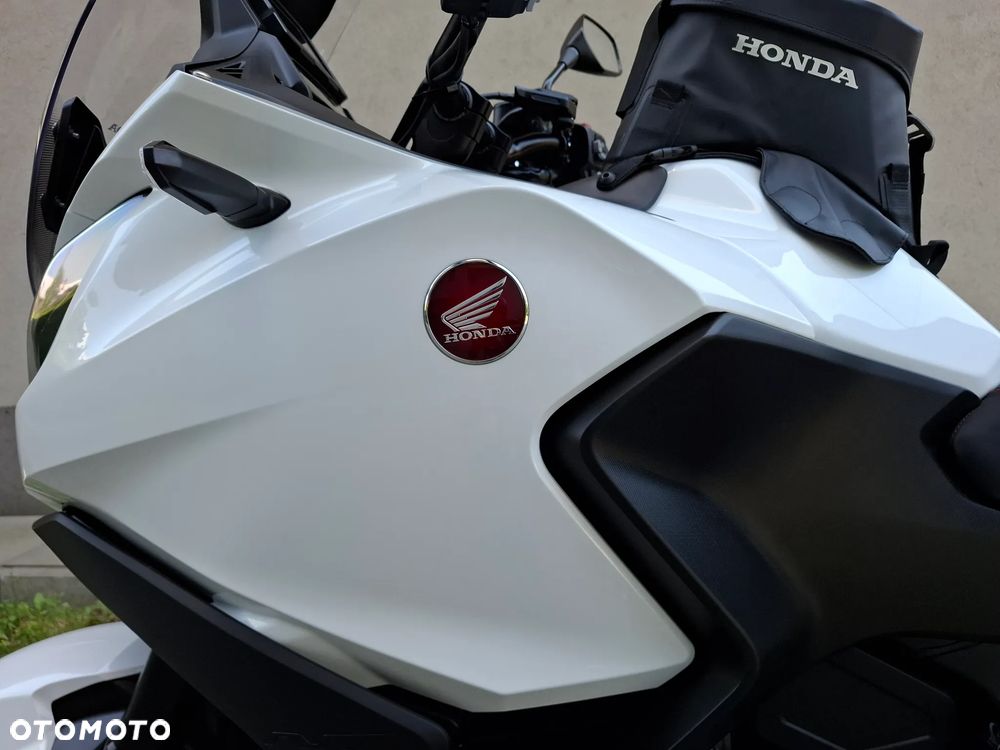 Honda NT - 15