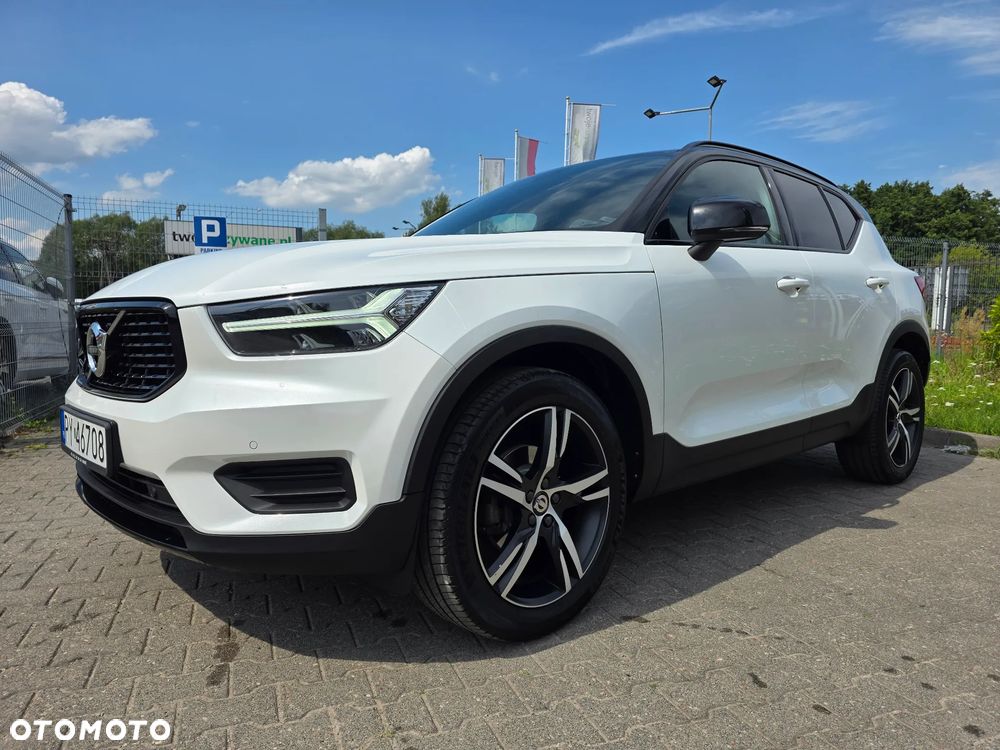 Volvo XC 40 T3 R-Design - 2
