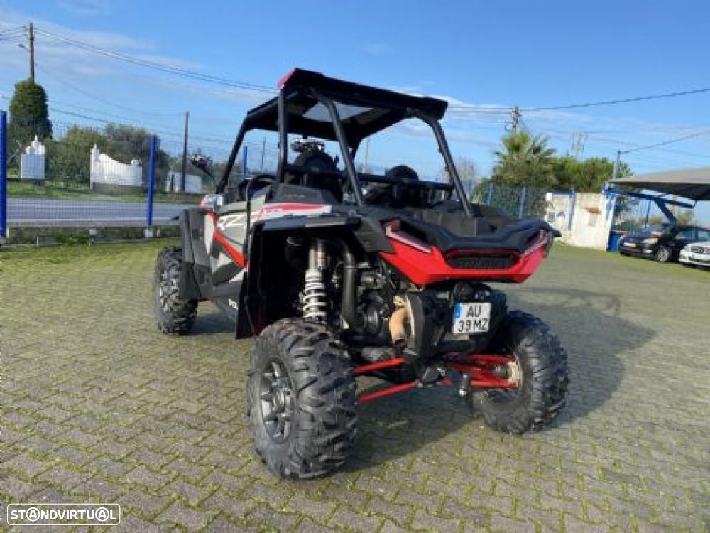 Polaris RZR - 8
