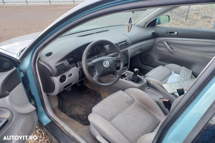 Aripa fata dreapta Volkswagen VW Passat B5 [1996 - 2000] Sedan 4-usi - 5