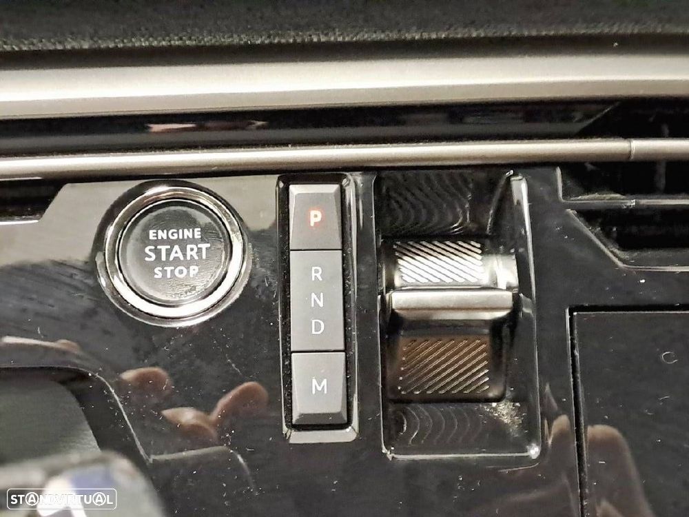 Peugeot 5008 1.2 Hybrid Allure e-DCS6 - 18