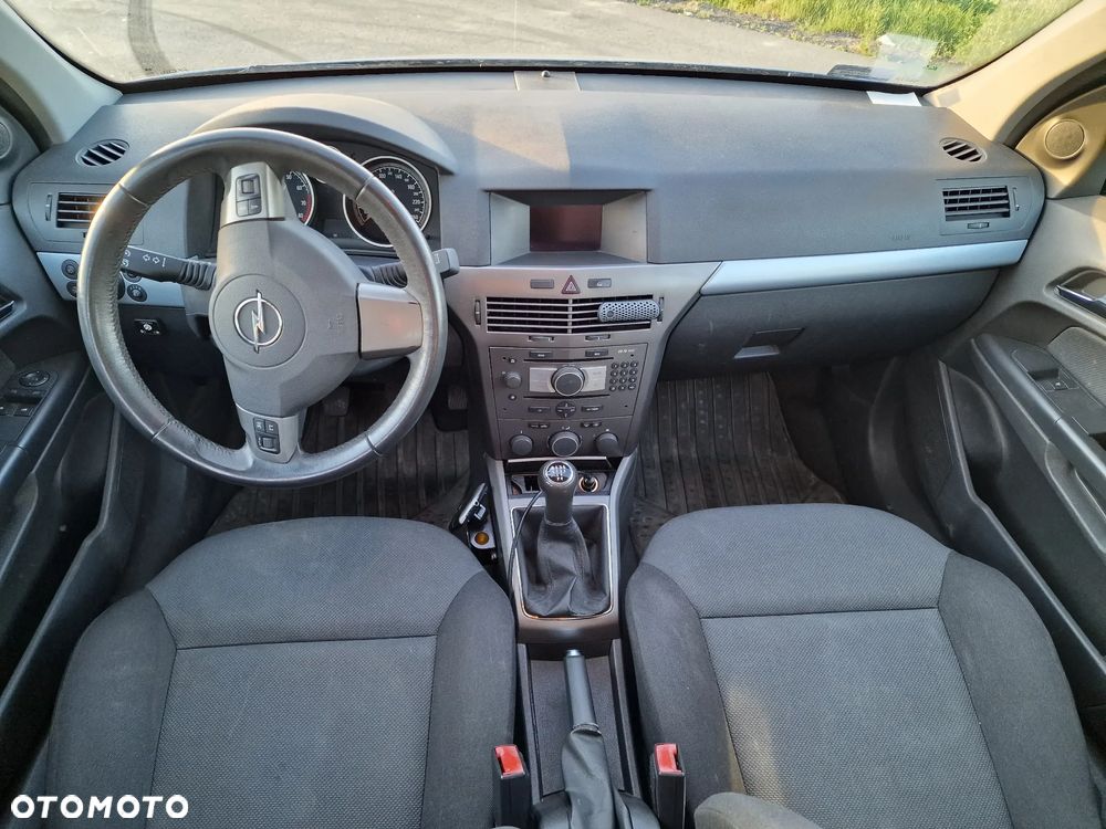 Opel Astra 1.6 Edition Plus - 25