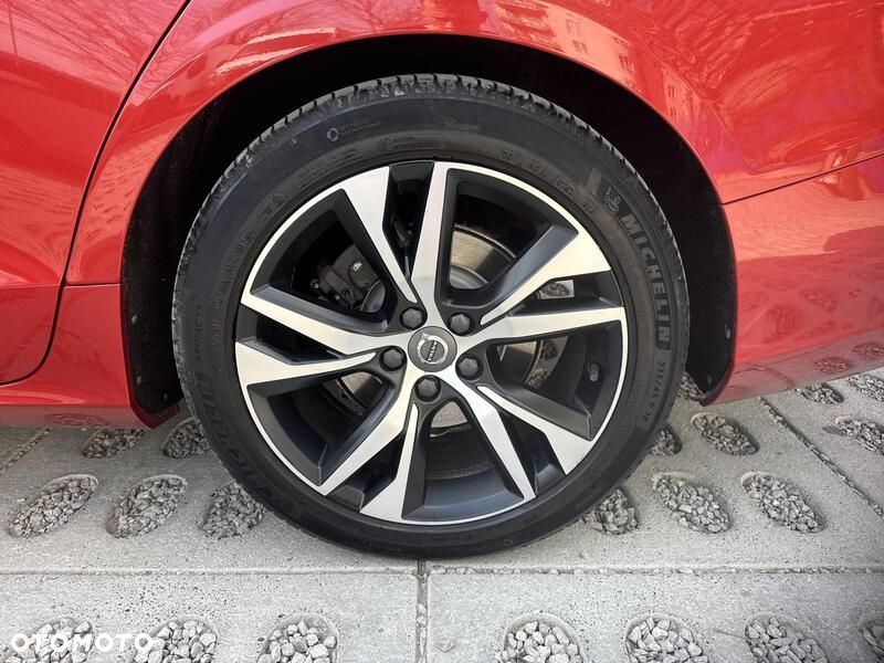 Volvo S60 B4 B R-Design - 19