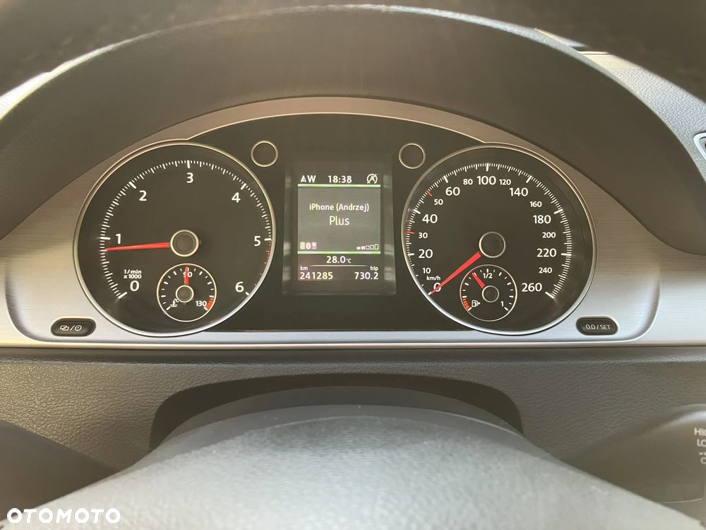 Volkswagen Passat Alltrack - 8