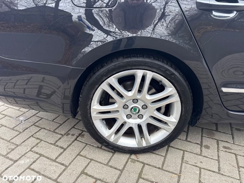 Skoda Superb 3.6 FSI 4x4 Platinum DSG - 24