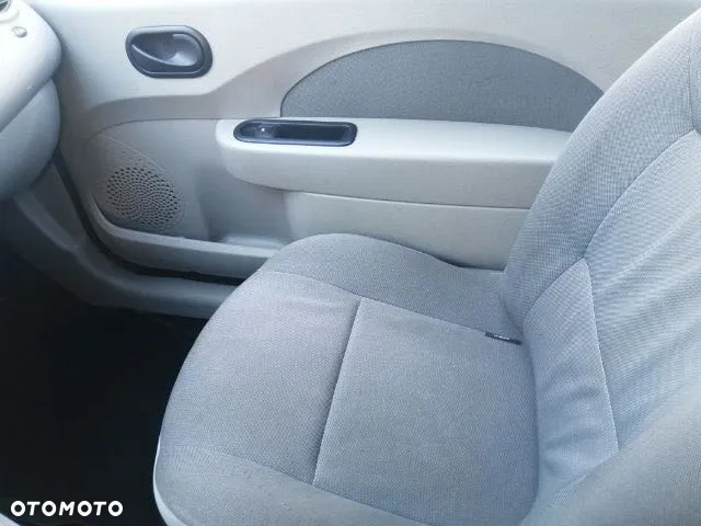 Renault Twingo - 11