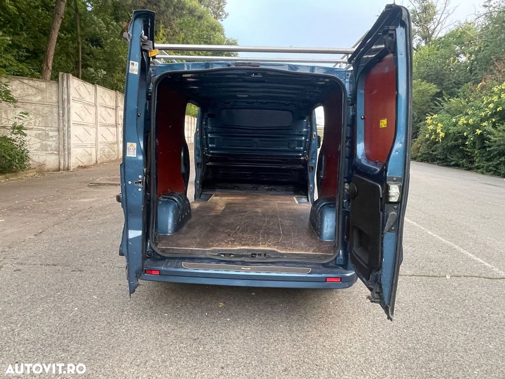 Opel Vivaro - 11