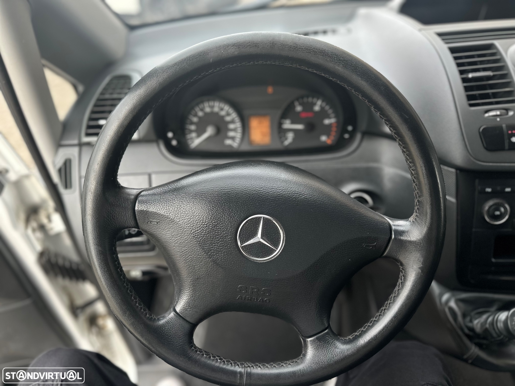 Mercedes-Benz Vito 110cdi Clima + Banco aquecido - 10