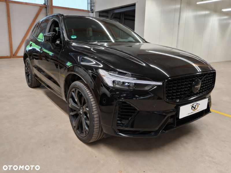 Volvo XC 60 T8 AWD Ultra Black Edition - 2