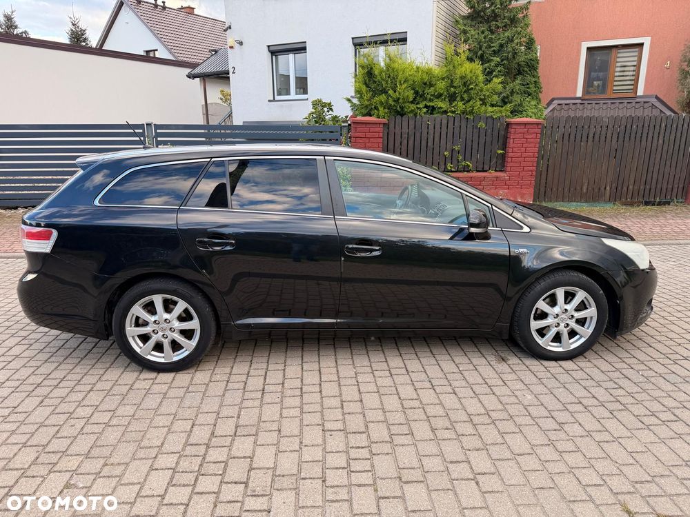 Toyota Avensis 2009 photo 4