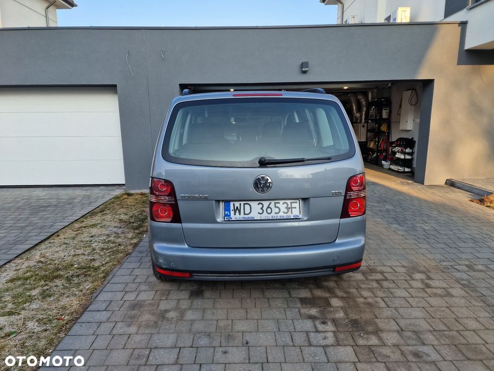 Volkswagen Touran 1.9 TDI DPF Conceptline - 6