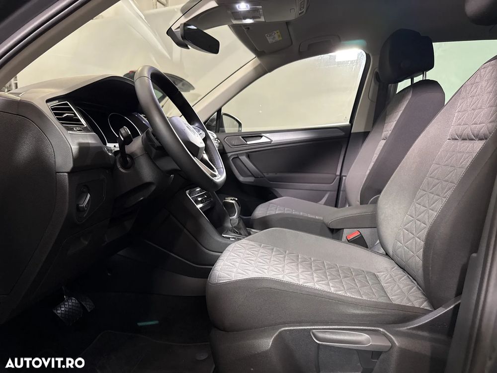 Volkswagen Tiguan - 21