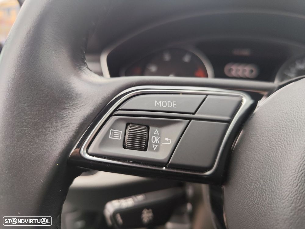 Audi A4 Avant 30 TDI S tronic - 16