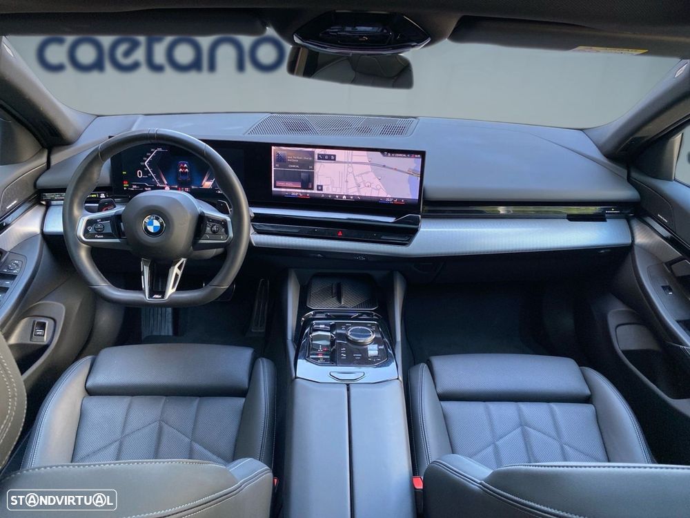 BMW 520 d Pack Desportivo M Pro - 4